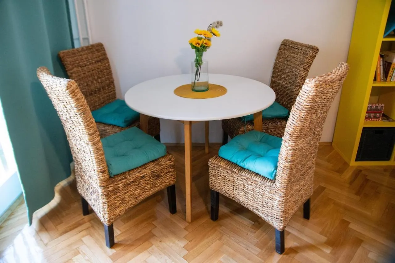 Blue & Yellow Apartment Rijeka